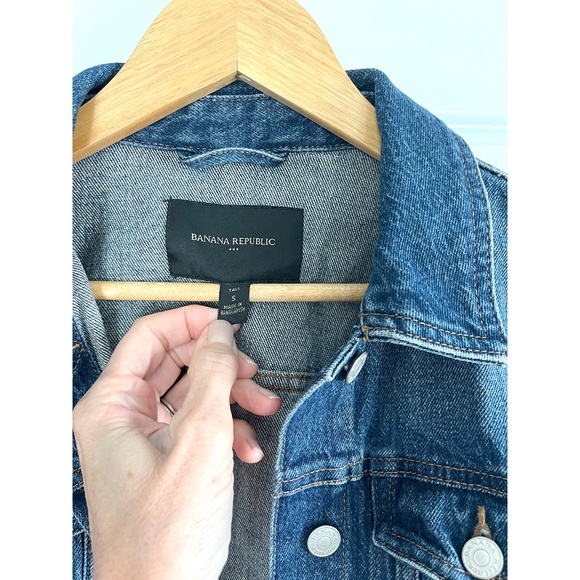 Banana Republic jean jacket, size S Tall (longer length) - Picture 2 of 3